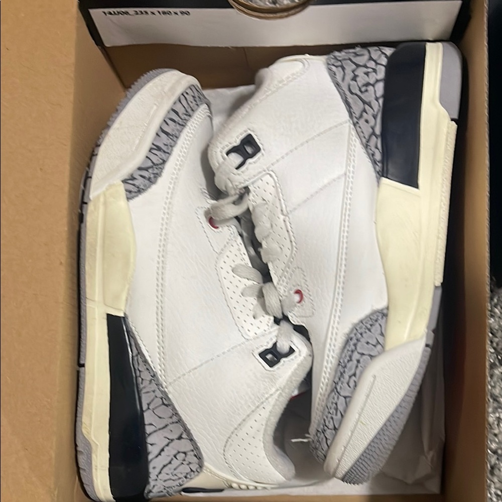 Nike Air Jordan 3 Retro White Sneakers